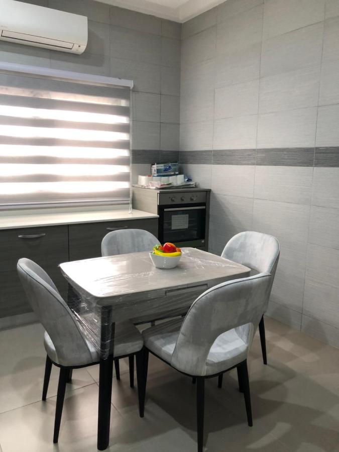 Queens View Apartment Accra Extérieur photo