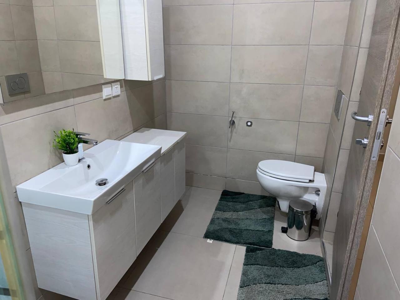 Queens View Apartment Accra Extérieur photo